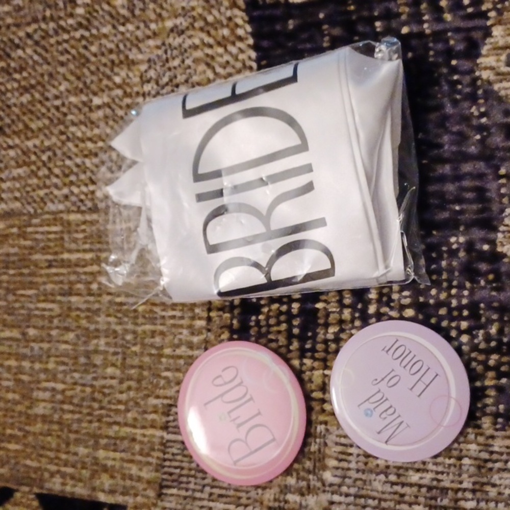 $4 Add-on New Bride to Be Sash & 2 Pins (3 Pieces)